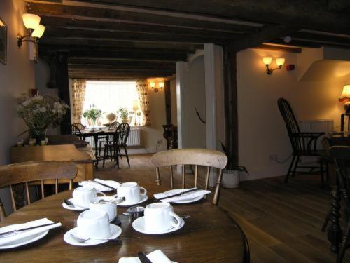 The Pilgrims Rest Hotel Littlebourne Exterior photo