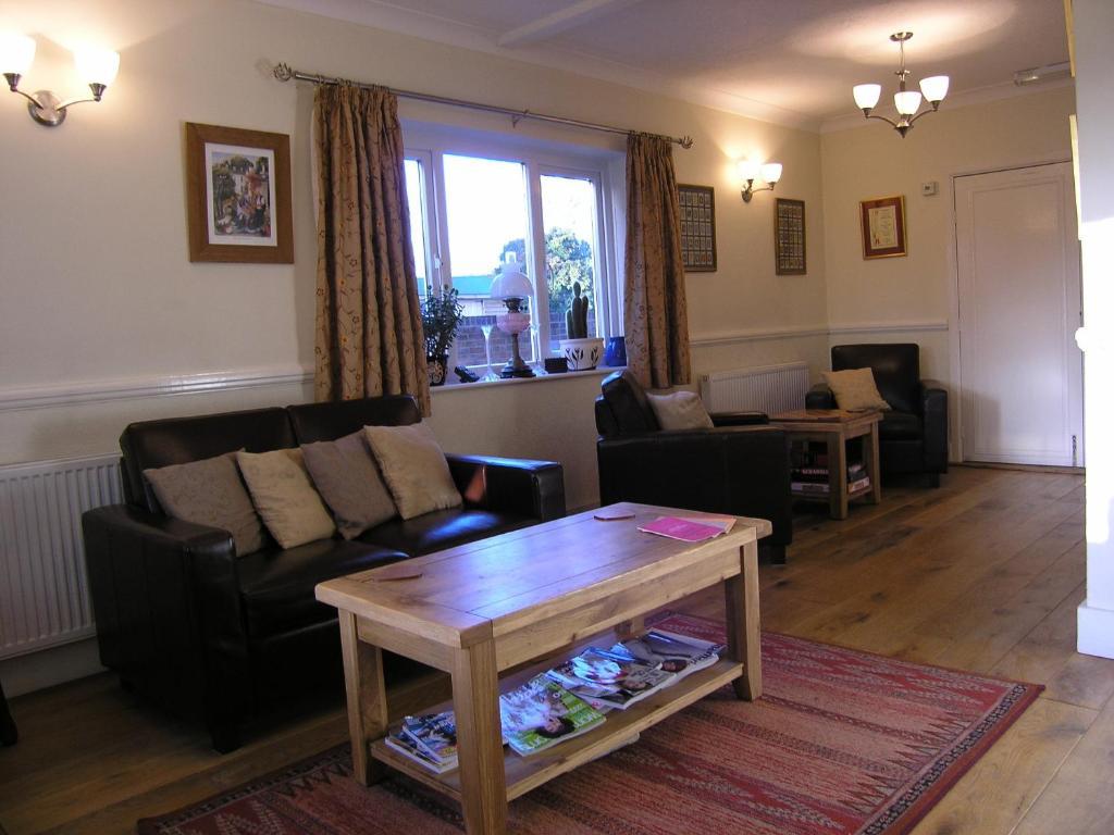 The Pilgrims Rest Hotel Littlebourne Exterior photo