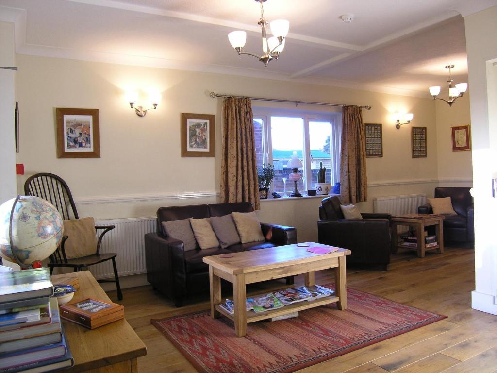 The Pilgrims Rest Hotel Littlebourne Exterior photo